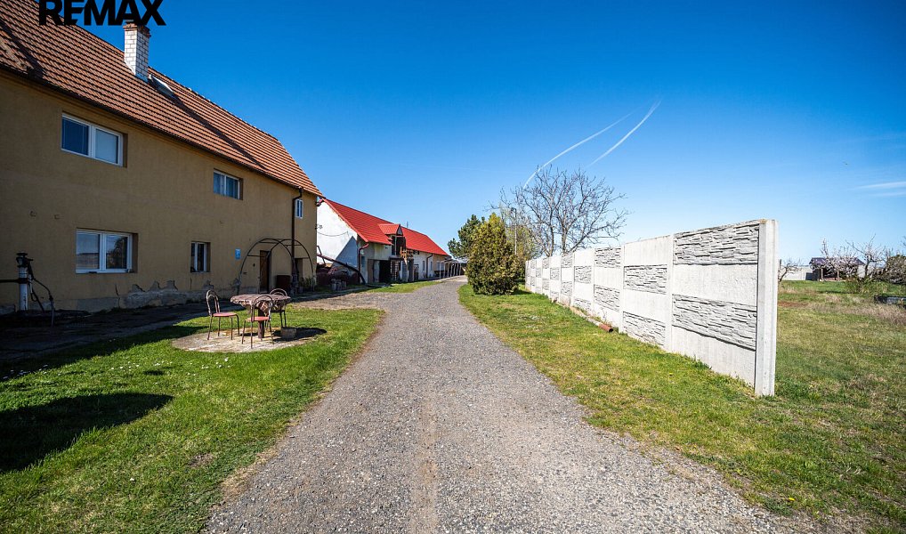 Prodej domu 152 m² s pozemkem 8 593 m², Žatec – náhled fotky 17