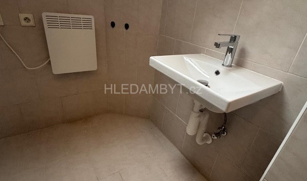 Pronájem bytu 2+1 76 m², Praha – náhled fotky 18