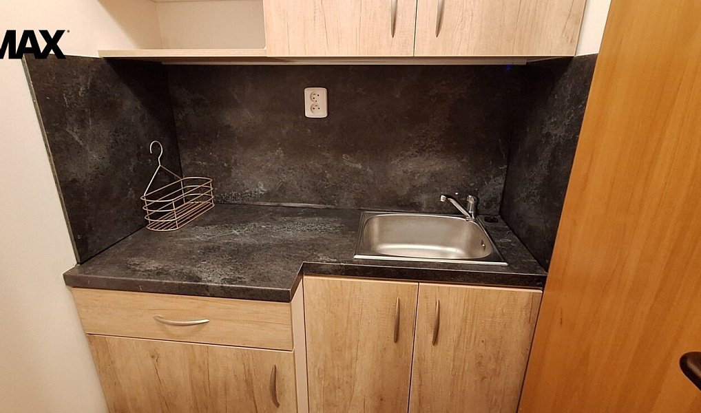 Pronájem bytu 1+kk 17 m², Jedovnice – náhled fotky 3