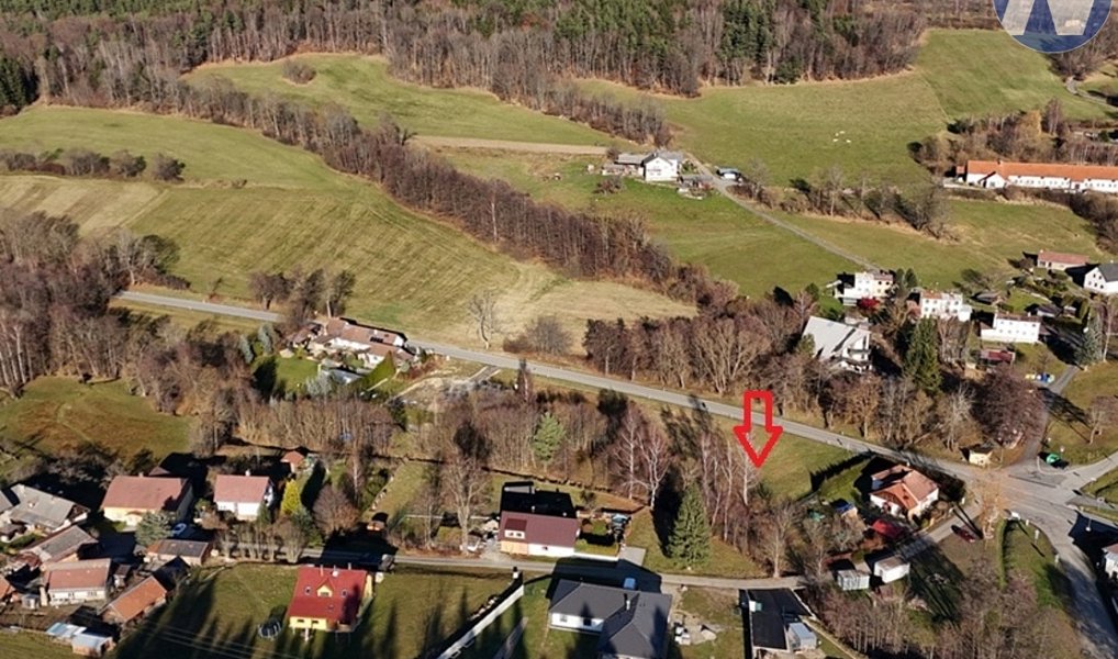 Prodej stavebního pozemku 1 704 m², Chroboly – náhled fotky 4