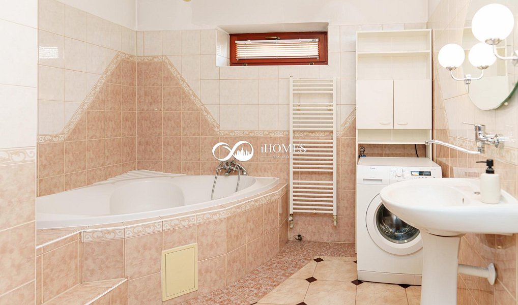 Prodej domu 227 m² s pozemkem 263 m², Velké Meziříčí – náhled fotky 10