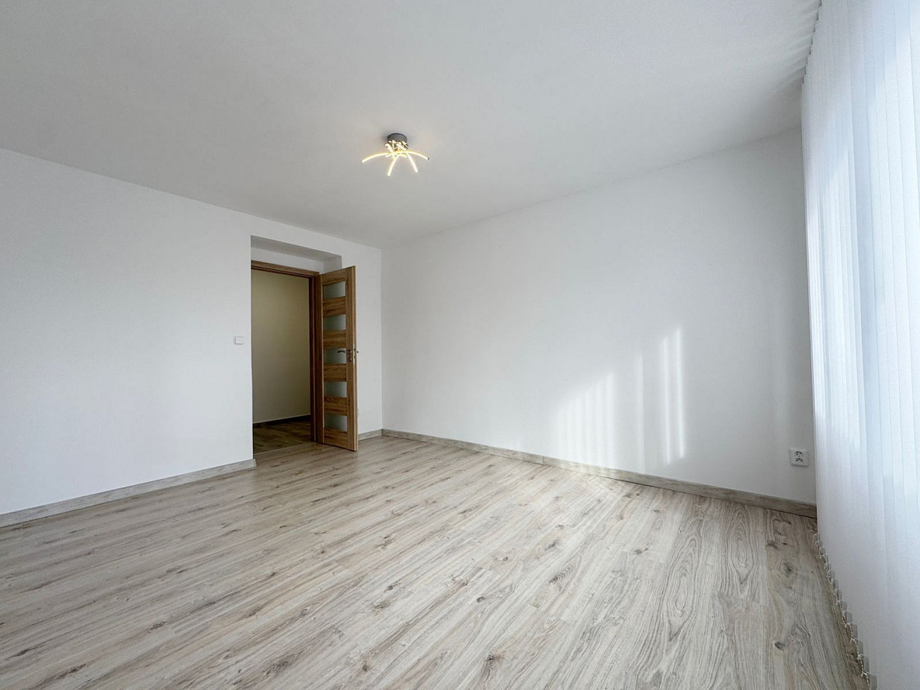 Pronájem bytu 2+1 51 m² — photo 4