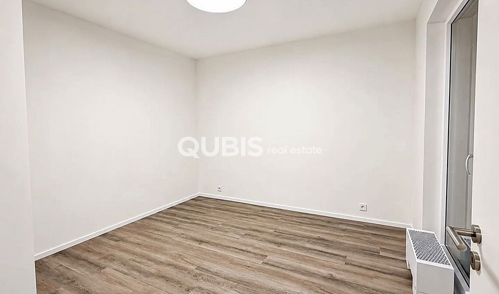 Pronájem bytu 2+kk 135 m², Praha – náhled fotky 5