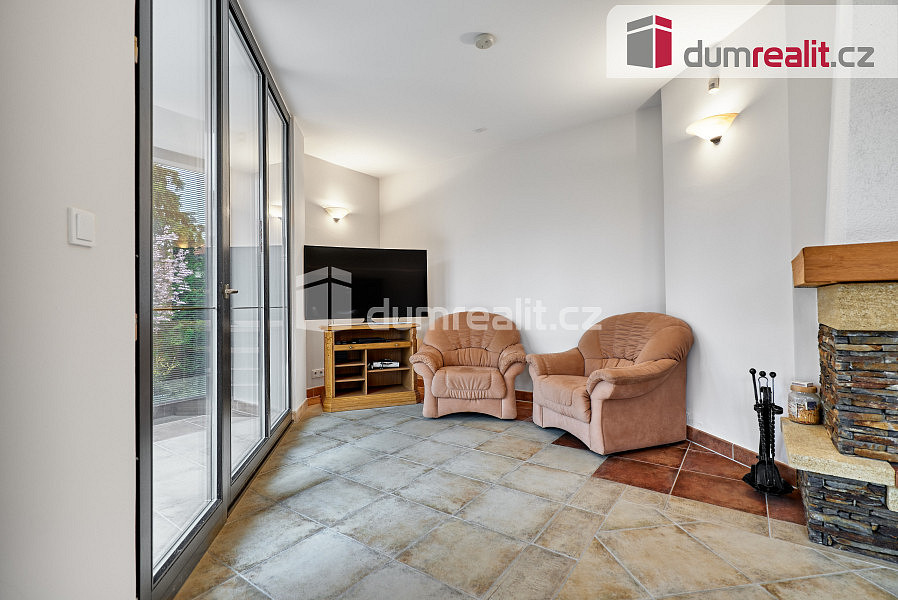 Prodej domu 194 m² s pozemkem 956 m² — photo 4