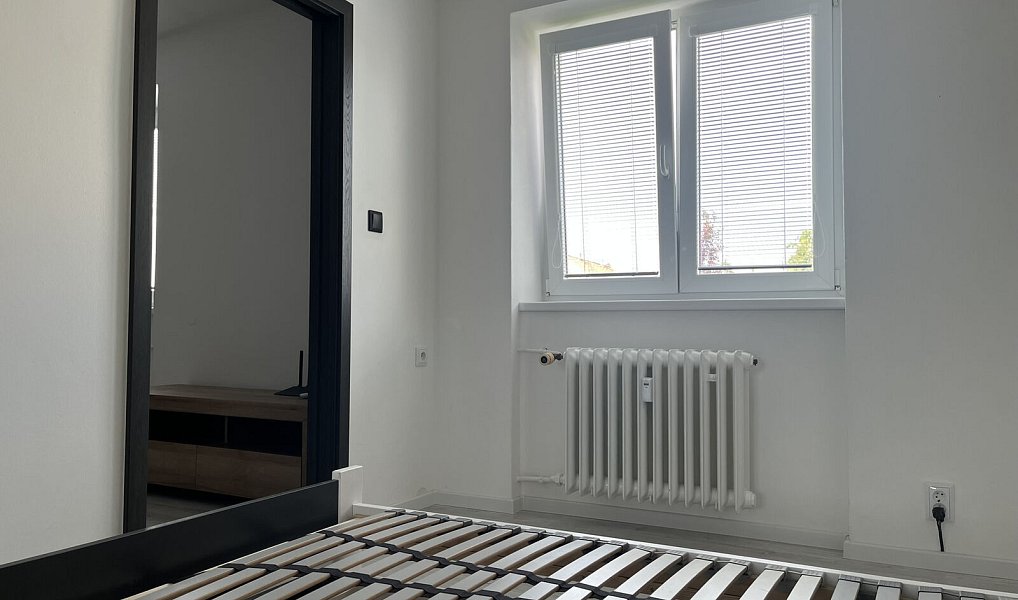 Pronájem bytu 2+kk 36 m², Kladno – náhled fotky 3