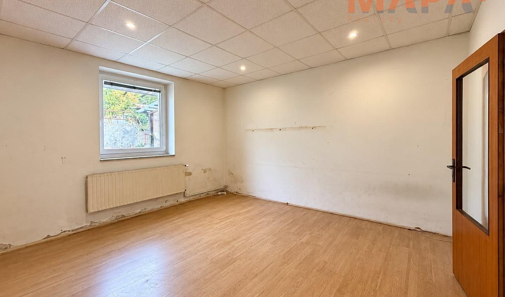 Prodej domu 306 m² s pozemkem 697 m², Jirkov – náhled fotky 9