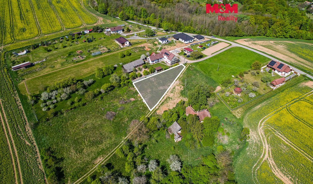 Prodej pozemku, 772 m², Zlín, Halenkovice