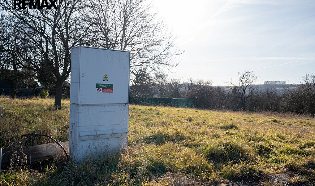 Prodej stavebního pozemku 749 m², Zlín – náhled fotky 18