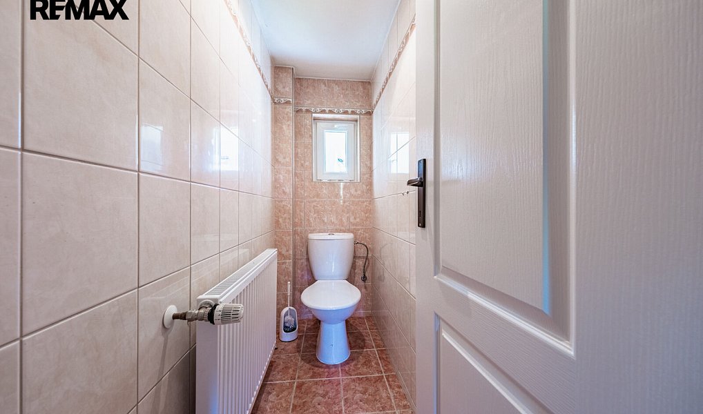 Prodej domu 260 m² s pozemkem 180 m², Krupka – náhled fotky 44