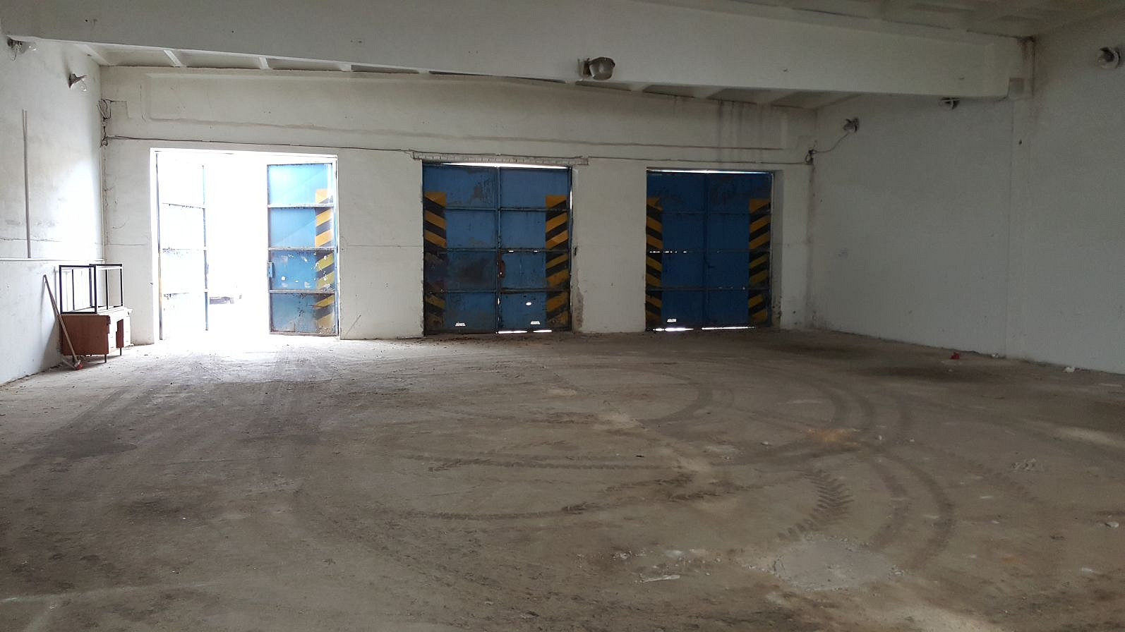Pronájem skladovacích prostor 261 m² – fotografie 2