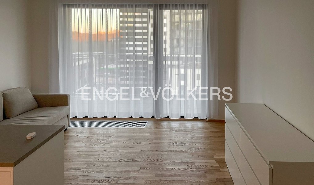 Pronájem bytu 1+kk 34 m², Praha – náhled fotky 3
