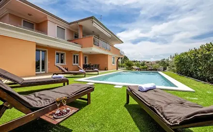 Pronájem domu 550 m² s pozemkem 550 m², Rovinj, Istarska županija, San Marino