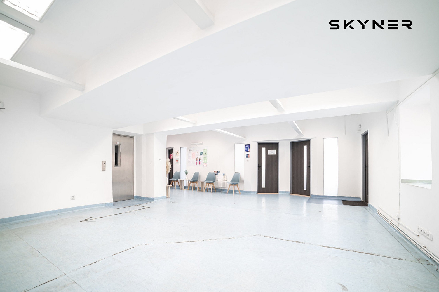 Pronájem kanceláře 178 m² – fotografie 4