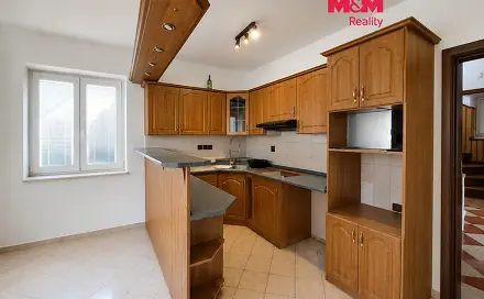 Prodej domu 195 m² s pozemkem 1 797 m², Nasavrky - Podlíšťany, okres Chrudim
