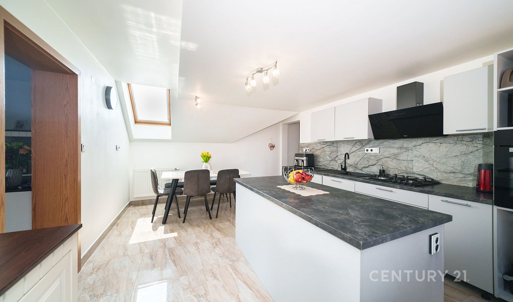 Prodej domu 545 m² s pozemkem 2 148 m², Chlumčany – náhled fotky 35