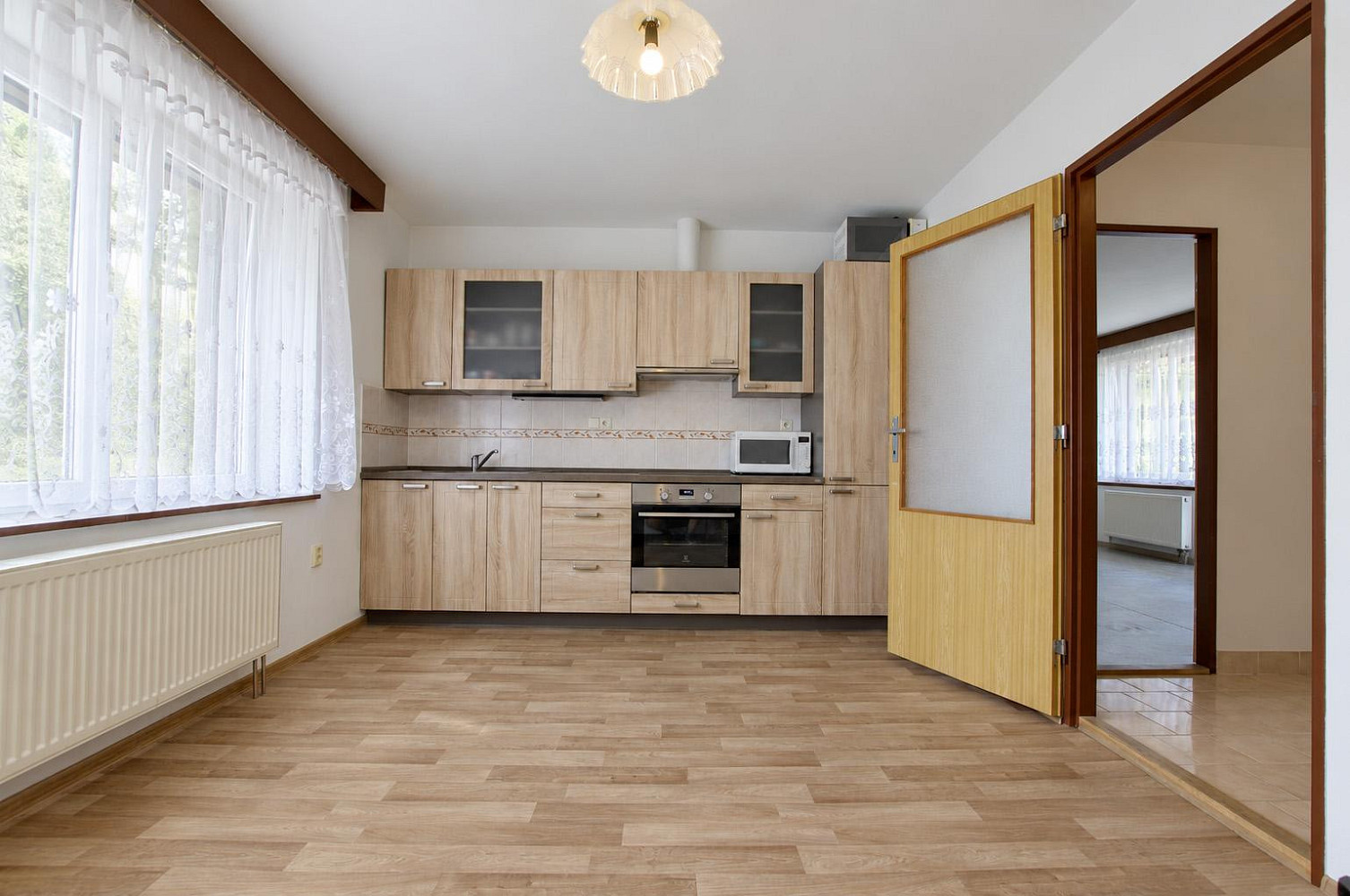 Prodej domu 1 072 m² s pozemkem 1 739 m² – fotografie 5