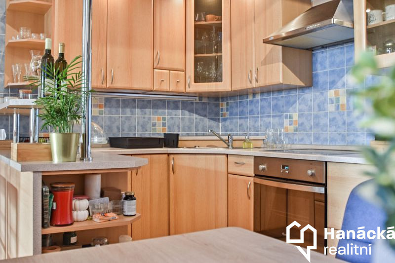 Prodej bytu 2+kk 62 m² – pohled 6