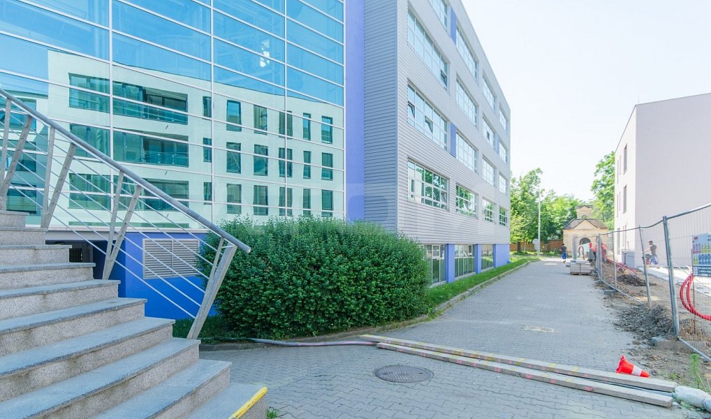 Pronájem kanceláře 251 m², Praha – náhled fotky 18
