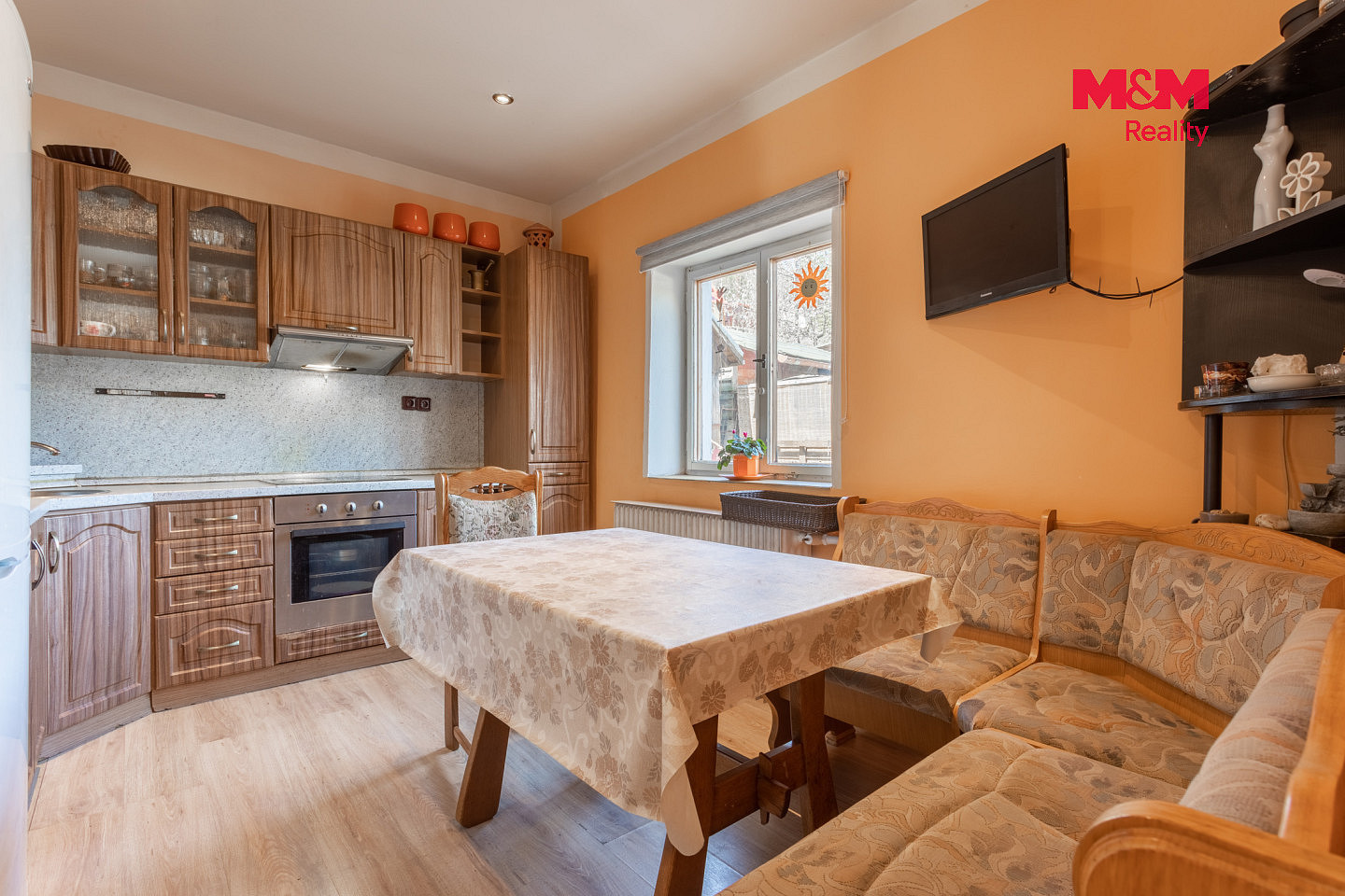 Pronájem domu 156 m² s pozemkem 684 m² — photo 2