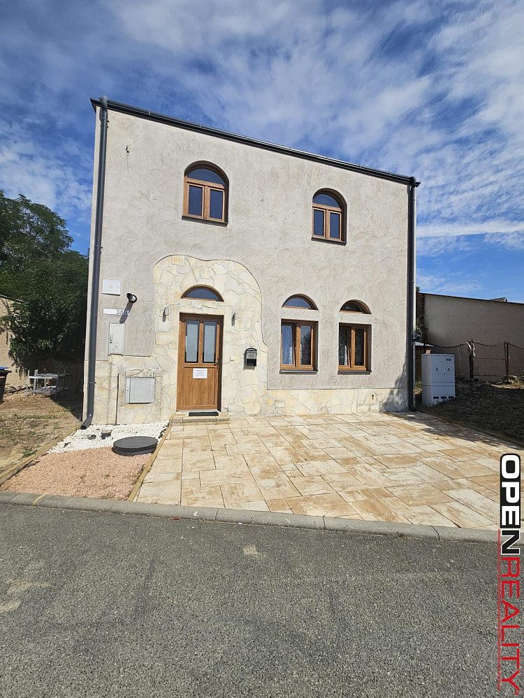 Prodej domu 112 m² s pozemkem 436 m²