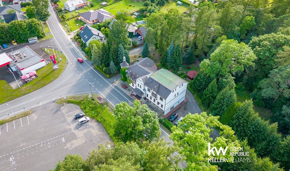Prodej ubytovacího objektu 1 601 m², Rumburk – náhled fotky 15