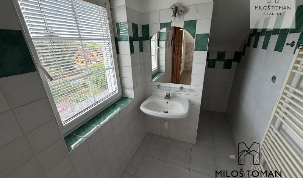 Prodej domu 230 m² s pozemkem 559 m², Klatovy – náhled fotky 25