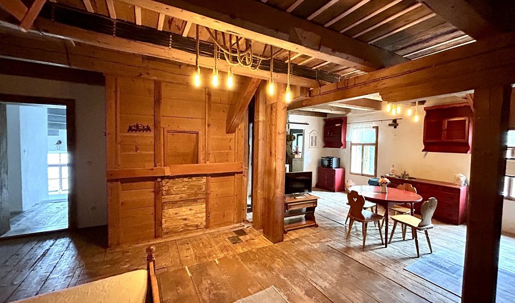 Prodej domu 300 m² s pozemkem 333 m², Líšnice – náhled fotky 8