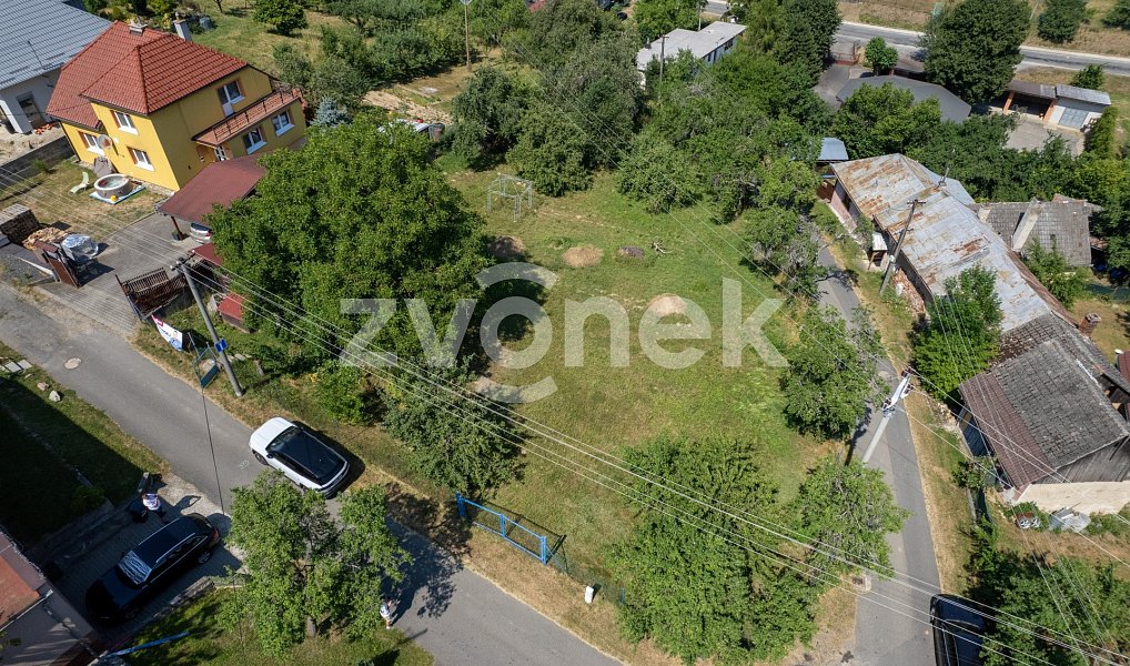 Prodej stavebního pozemku 1 282 m², Košíky – náhled fotky 3
