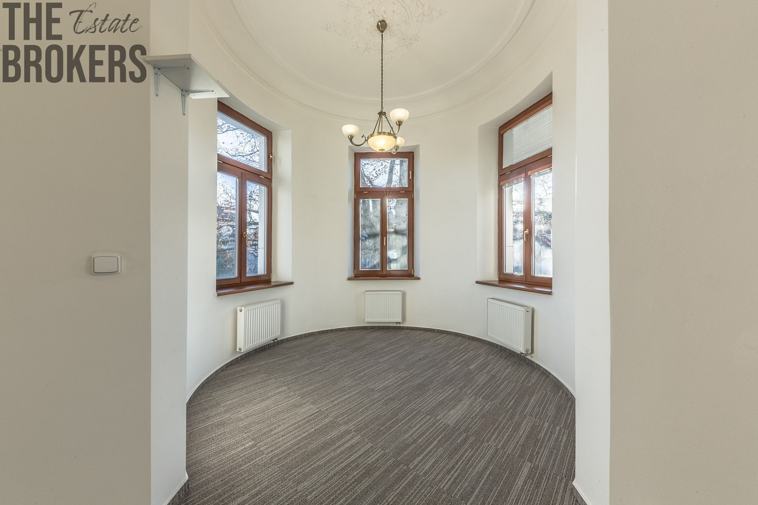 Pronájem kanceláře 230 m² – fotografie 5