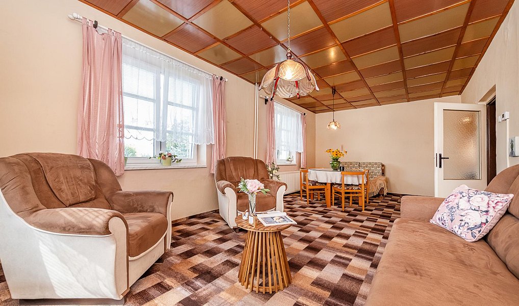 Prodej domu 130 m² s pozemkem 1 038 m², Svojkovice – náhled fotky 6