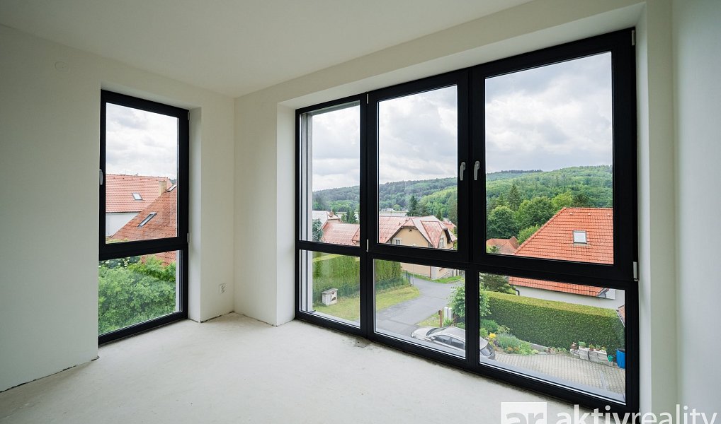 Prodej domu 248 m² s pozemkem 390 m², Jevany – náhled fotky 9