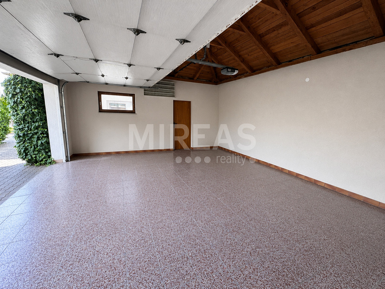 Prodej stavebního pozemku 812 m² – fotografie 5