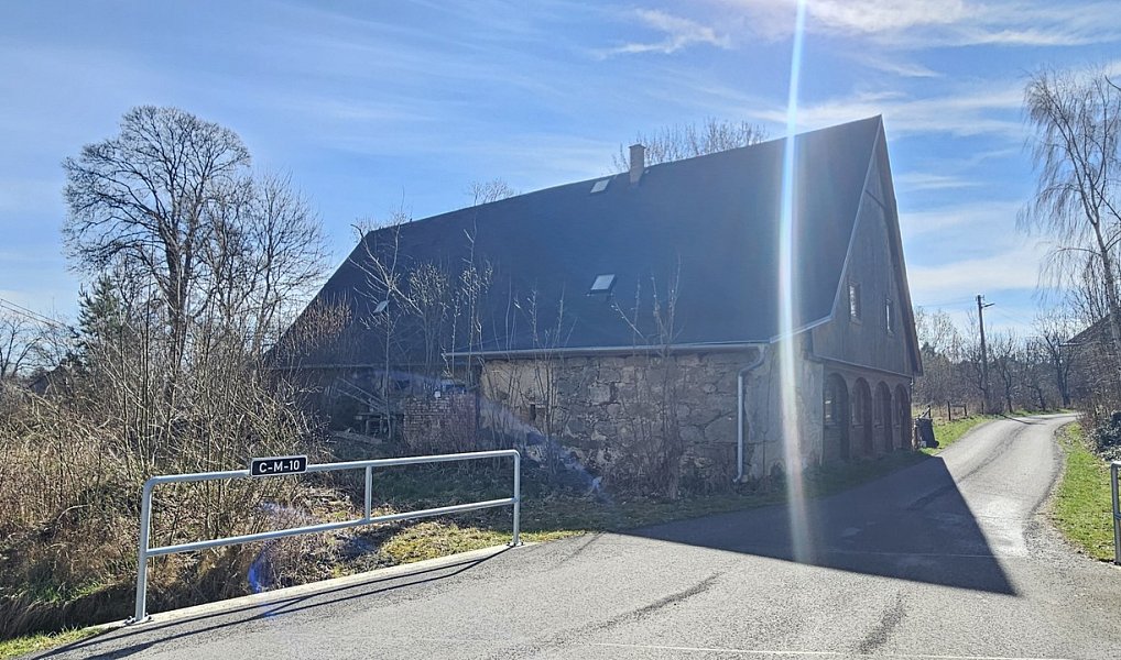 Prodej domu 200 m² s pozemkem 3 386 m², Šluknov – náhled fotky 7