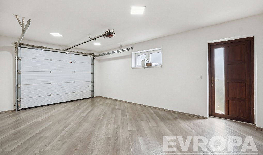 Prodej domu 227 m² s pozemkem 513 m², Sopřeč – náhled fotky 18