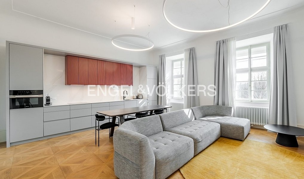 Pronájem bytu 2+kk 88 m², Praha – náhled fotky 2