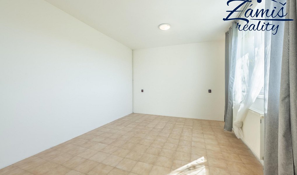 Prodej domu 278 m² s pozemkem 1 322 m², Nespeky – náhled fotky 18