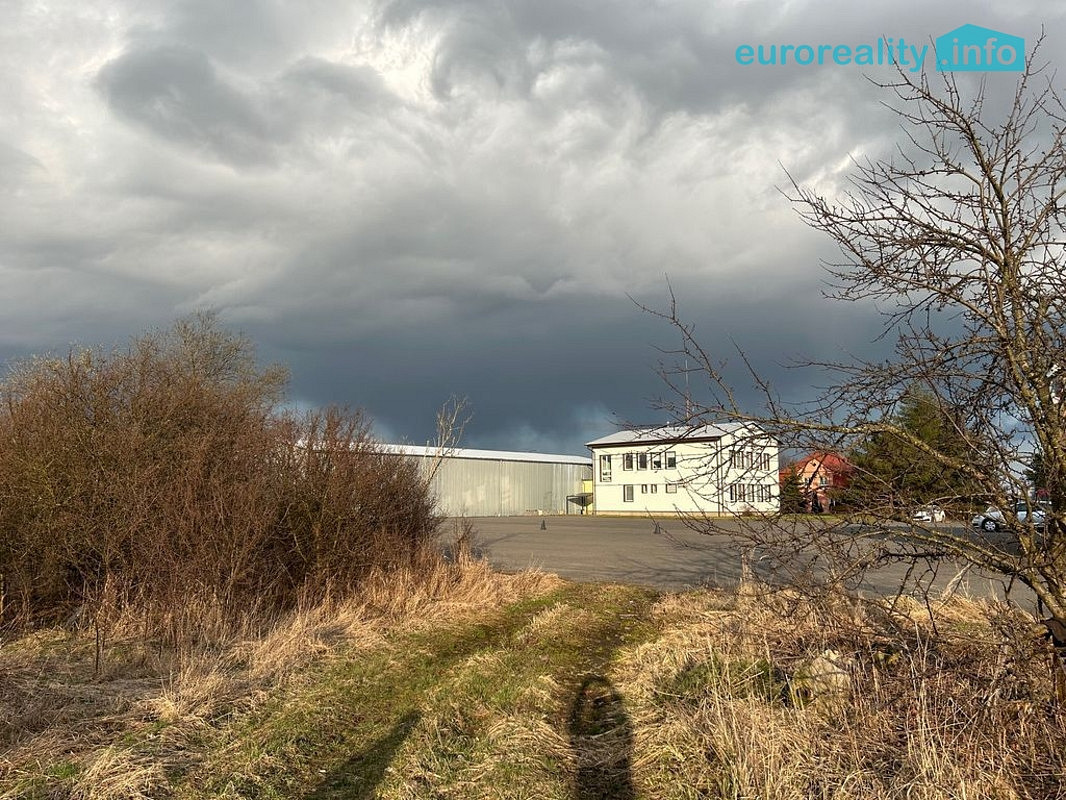 Prodej stavebního pozemku 10 000 m² – fotografie 3