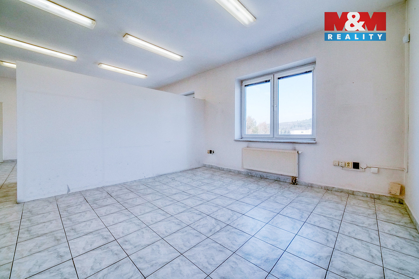Pronájem kanceláře 80 m² – fotografie 3