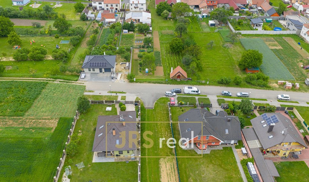 Prodej stavebního pozemku 399 m², Moravany – náhled fotky 4
