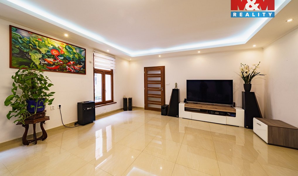 Prodej domu 140 m² s pozemkem 87 m², Cheb – náhled fotky 2