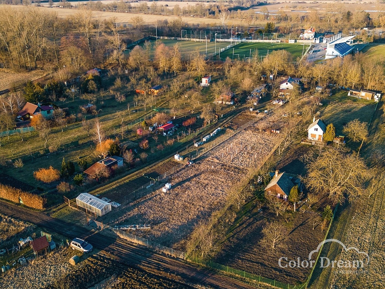 Prodej stavebního pozemku 2 268 m² — photo 2