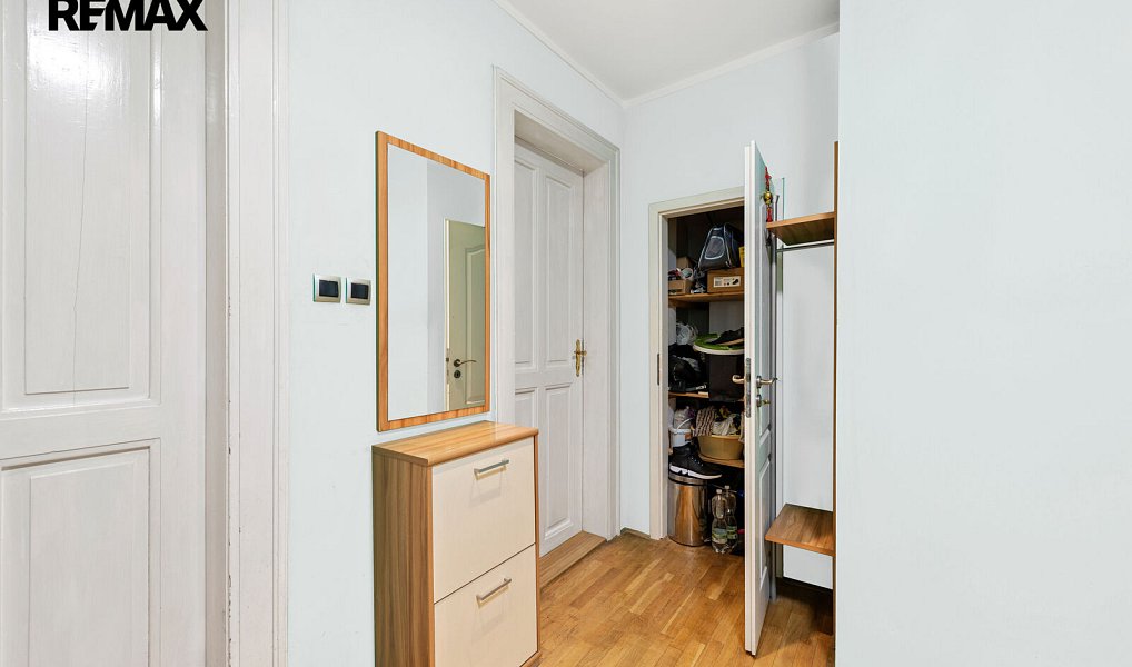 Prodej bytu 3+1 80 m², Praha – náhled fotky 24