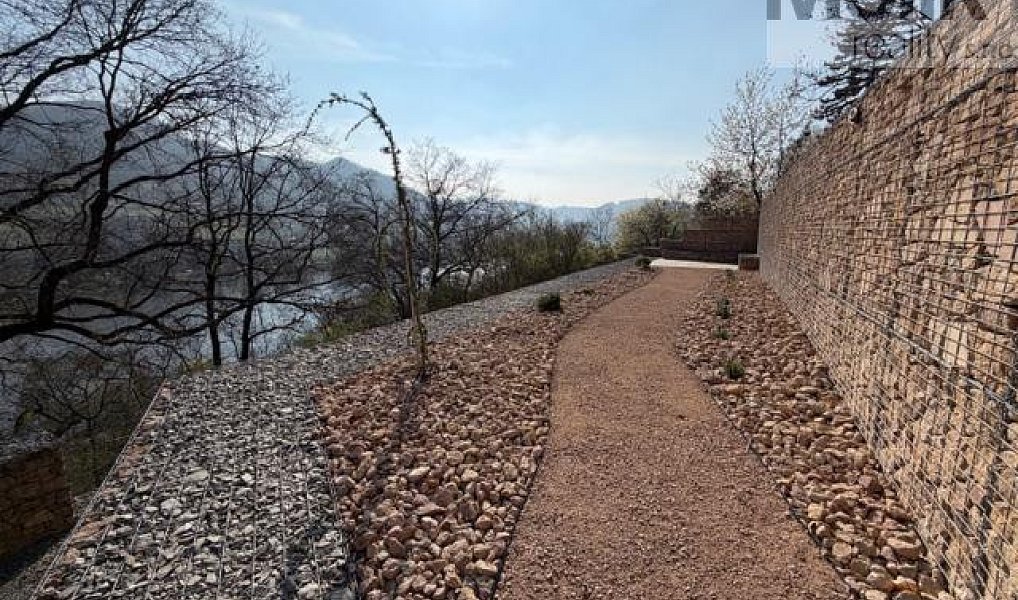 Prodej chaty/chalupy 777 m² s pozemkem 733 m², Dolní Zálezly – náhled fotky 28