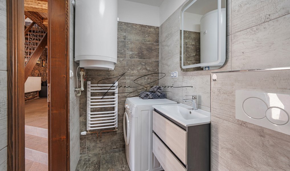Prodej ubytovacího objektu 208 m², Dráchov – náhled fotky 44