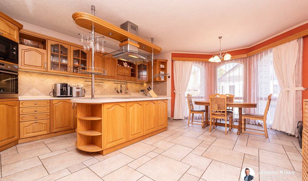 Prodej domu 250 m² s pozemkem 769 m², Nechanice – náhled fotky 13