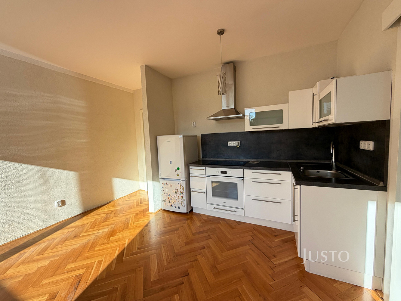 Pronájem bytu 2+kk 42 m² – fotografie 2