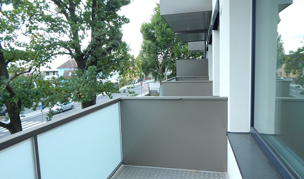 Prodej bytu 1+kk 29 m², Kladno – náhled fotky 18