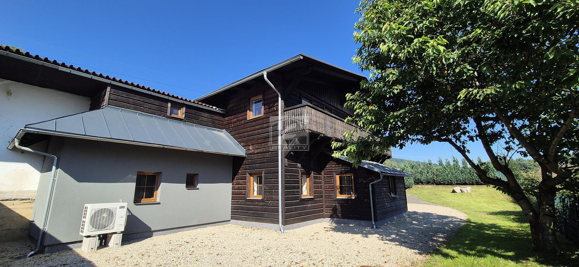 Prodej domu 138 m² s pozemkem 1 200 m²