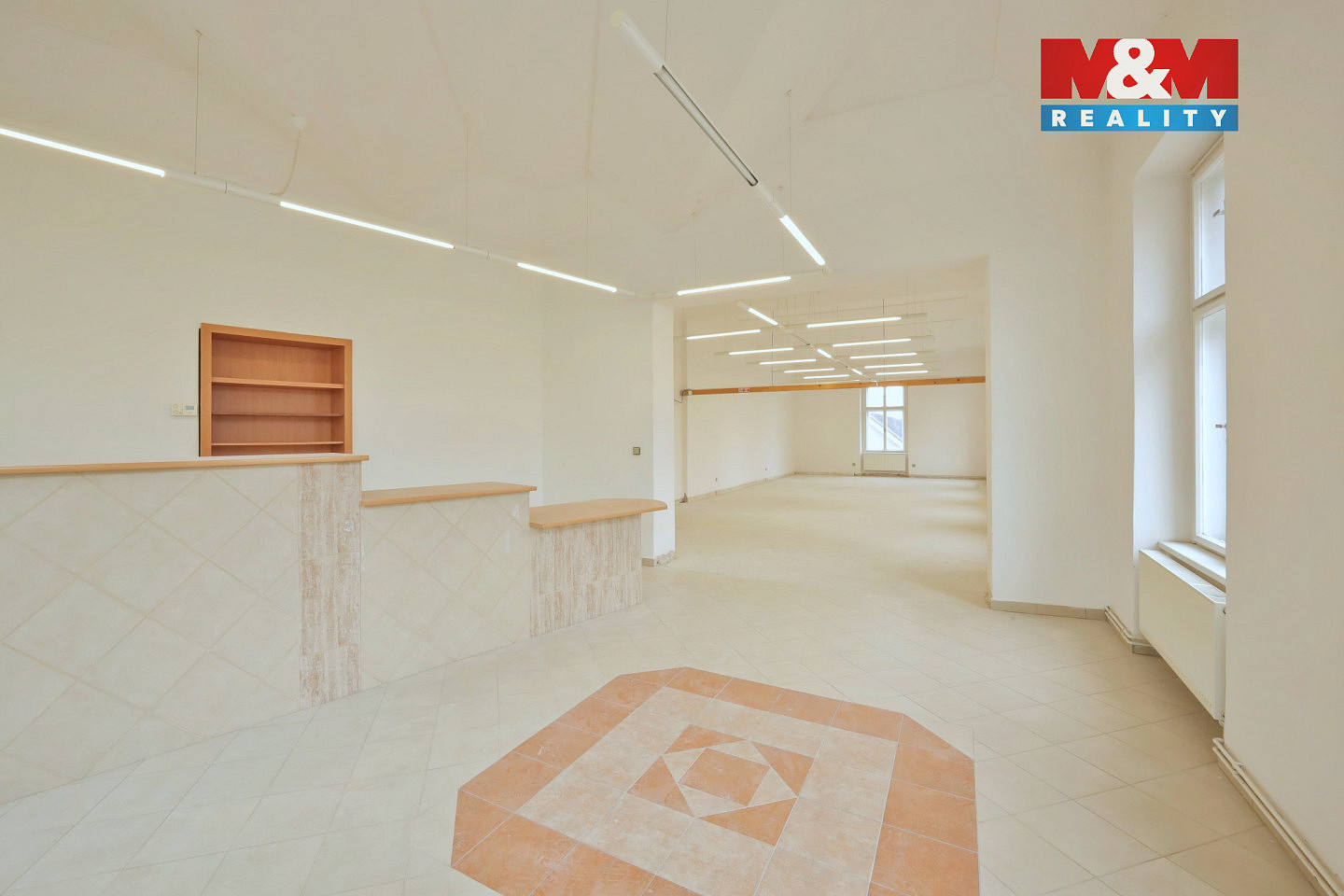 Pronájem obchodních prostor 118 m² — photo 2