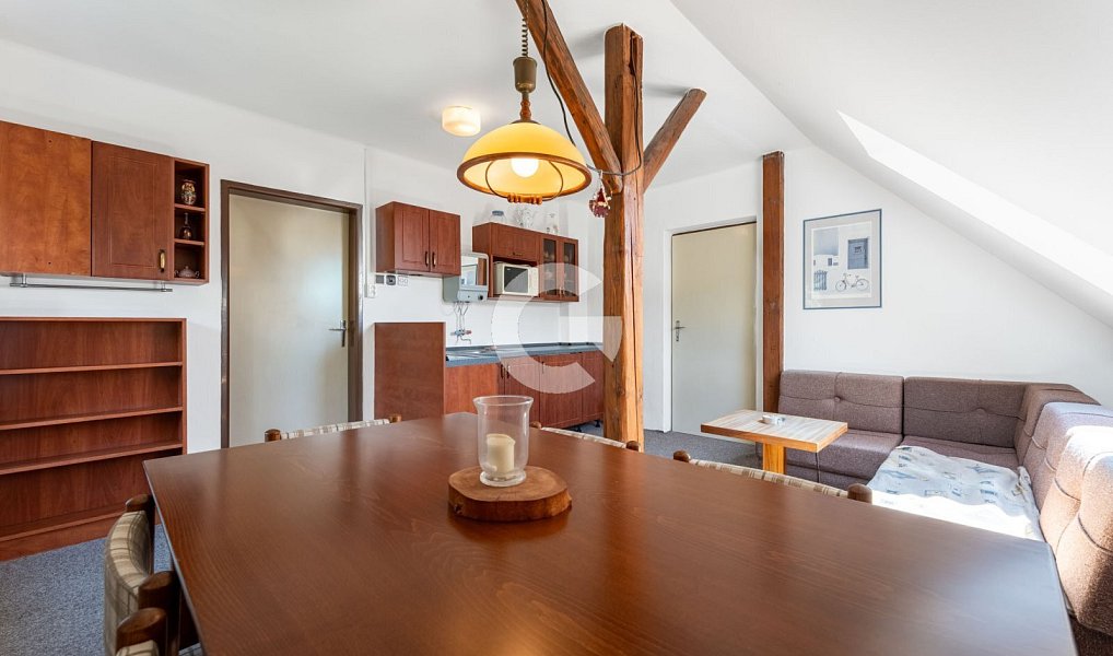 Prodej domu 185 m² s pozemkem 1 050 m², Lukoveček – náhled fotky 9